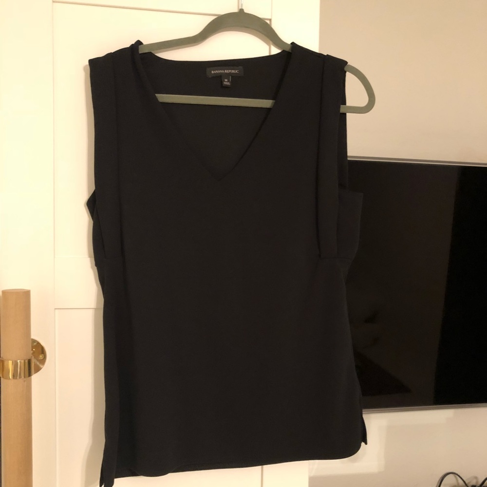 NWOT Banana Republic Top Sz M